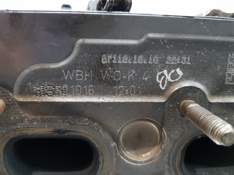 Recambio de culata para audi a4 (b9) quattro referencia OEM IAM 04L103064J 04L103373E 