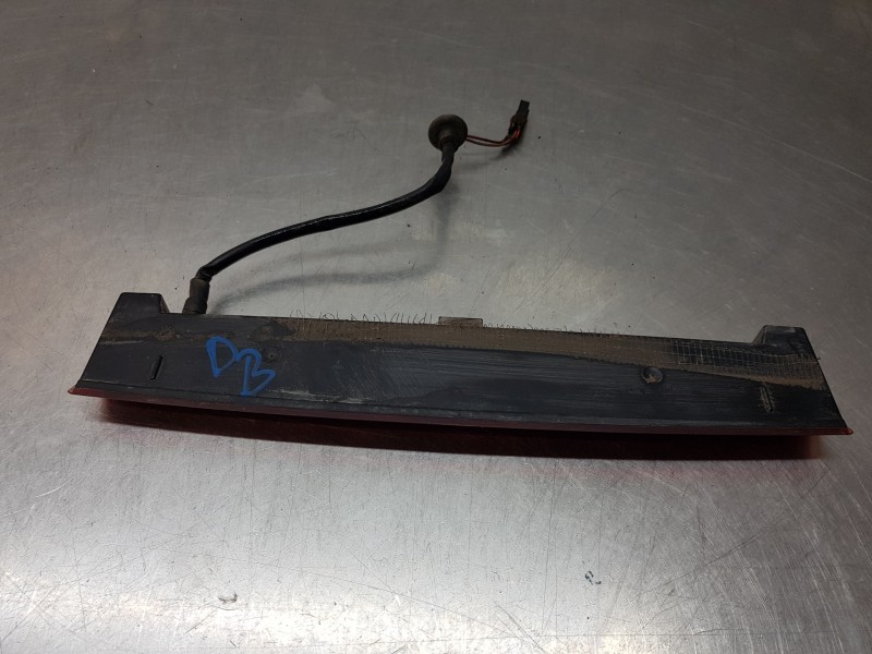 Recambio de luz central de freno para seat ibiza (6l1) sigma referencia OEM IAM 6L6945097E  