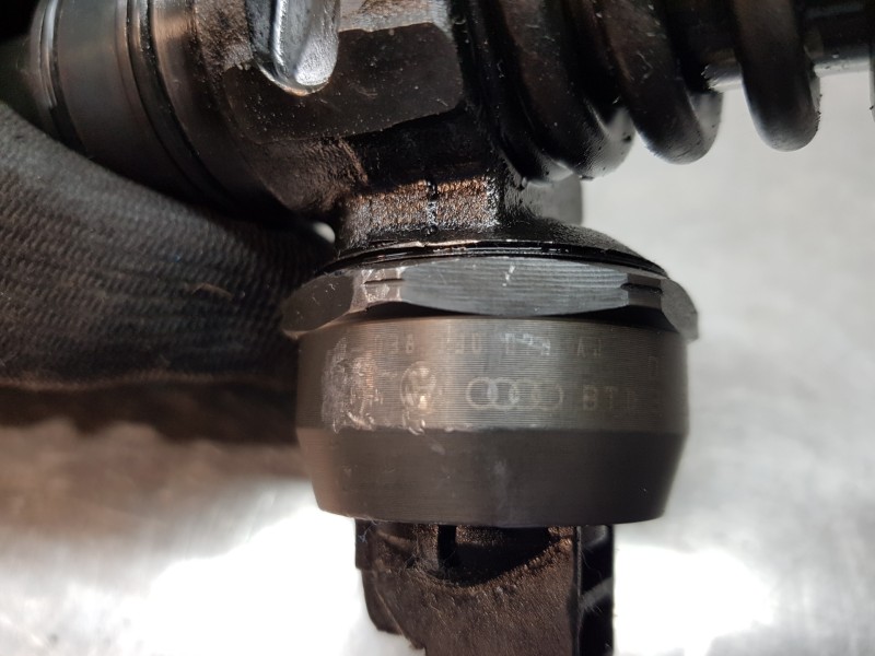 Recambio de inyector para seat ibiza (6l1) sigma referencia OEM IAM 038130073AJ  