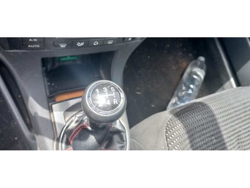 citroen c4 berlina del año 2006