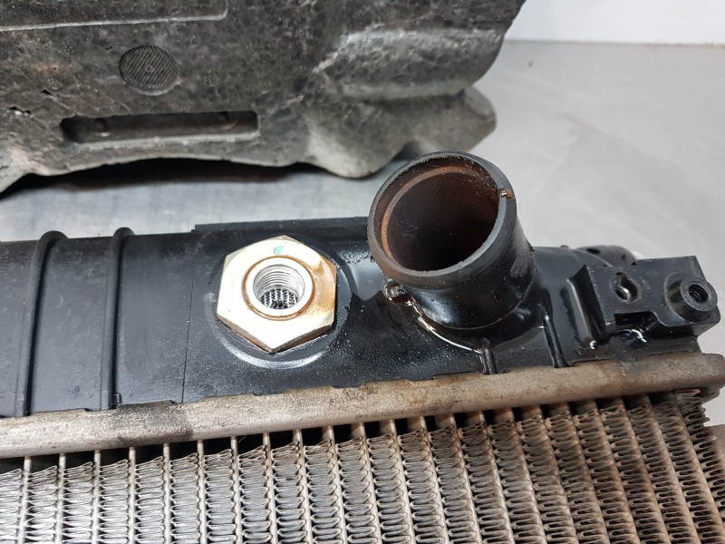 Recambio de radiador agua para ssangyong actyon limited referencia OEM IAM 2131031230  