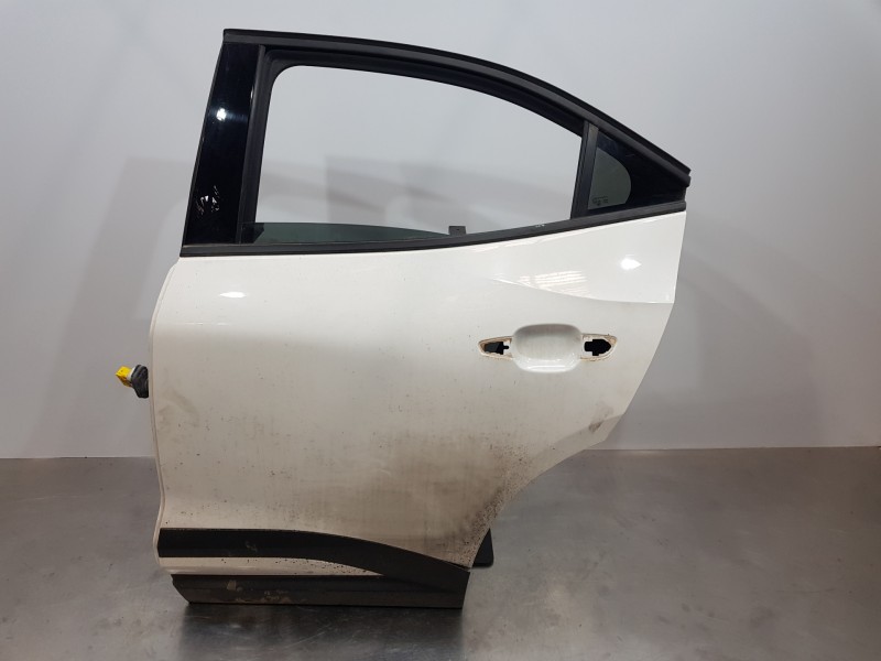 Recambio de puerta trasera izquierda para opel mokka gs line referencia OEM IAM 9837507180  