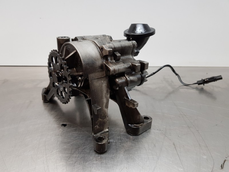 Recambio de bomba aceite para land rover evoque dynamic referencia OEM IAM LR110501 G4D36L079J G4D36L079JA