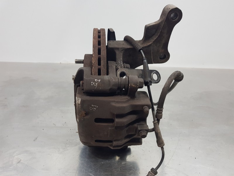 Recambio de mangueta delantera derecha para kia carnival ii ex referencia OEM IAM 0K56B33021 0K55233060 