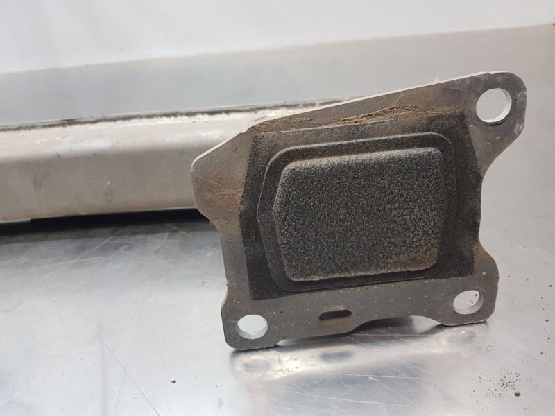 Recambio de refuerzo paragolpes trasero para audi a4 (b9) quattro referencia OEM IAM 8W0807309F  8W0807309