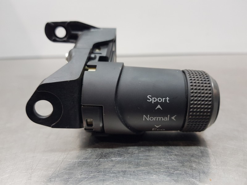 Recambio de interruptor para lexus ux (za10) essence referencia OEM IAM 8409176020  