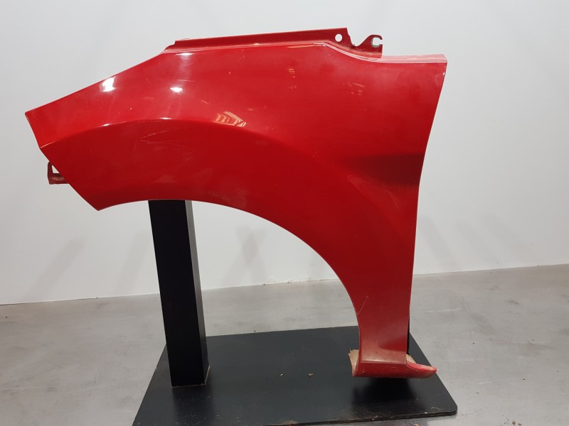 Recambio de aleta delantera izquierda para ford fiesta (ccn) confort referencia OEM IAM 1777181 C1BBA16016AA 