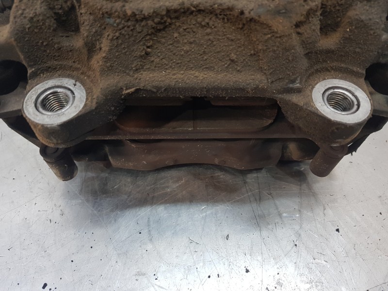 Recambio de pinza freno delantera derecha para audi a4 (b9) quattro referencia OEM IAM 8W0615108D  