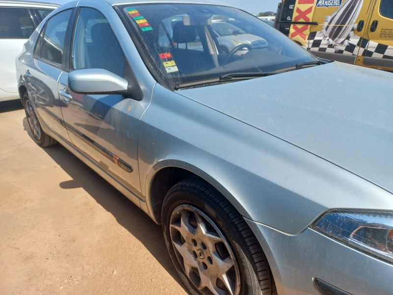 renault laguna ii (bg0) del año 2004