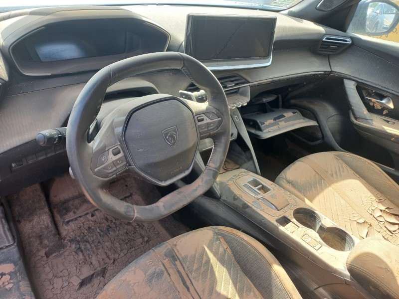 peugeot 2008 (p2) del año 2024