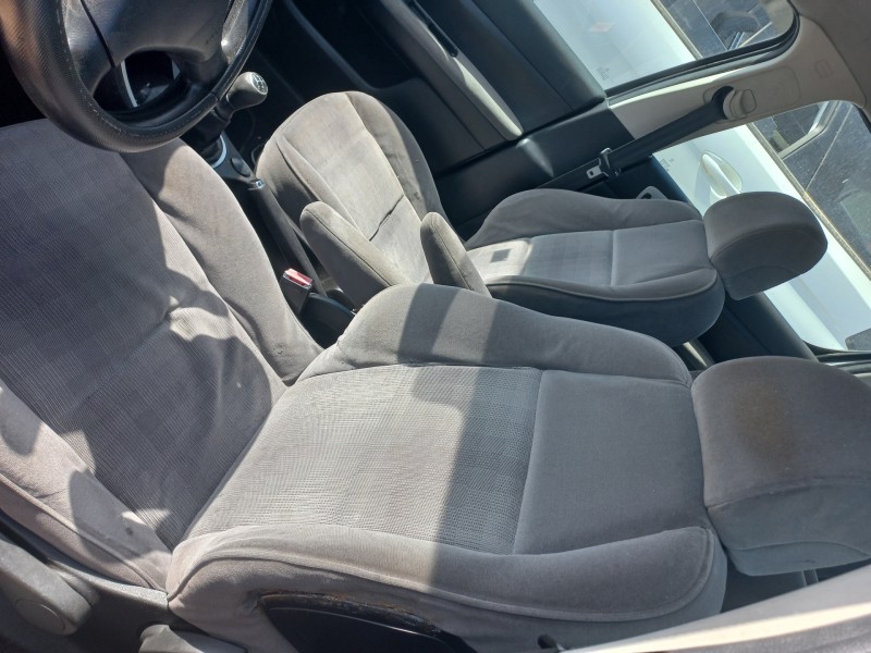 peugeot 307 (s1) del año 2001