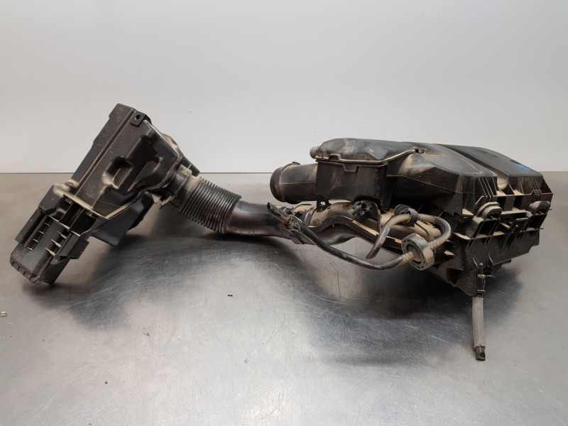 Recambio de filtro aire para peugeot partner standard 600kg referencia OEM IAM 9828002080 9677093080 