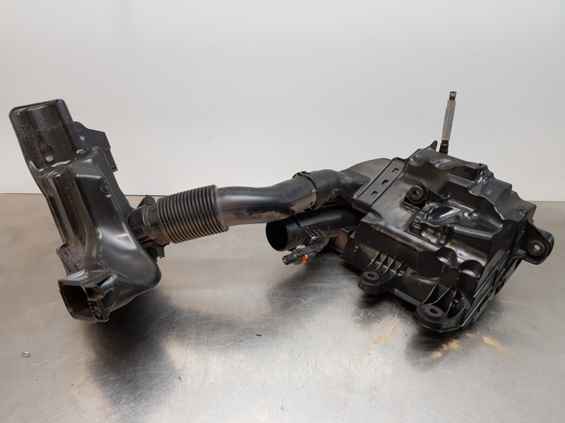 Recambio de filtro aire para peugeot partner standard 600kg referencia OEM IAM 9828002080 9677093080 