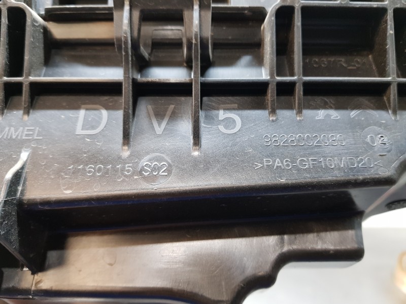 Recambio de filtro aire para peugeot partner standard 600kg referencia OEM IAM 9828002080 9677093080 