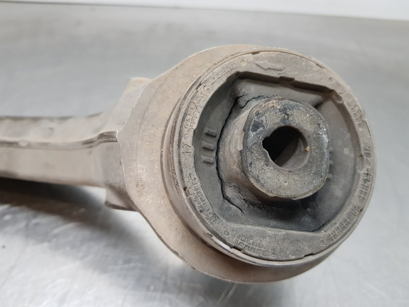 Recambio de brazo suspension inferior delantero derecho para audi a4 (b9) quattro referencia OEM IAM 8W0407694B 8W0407696A 