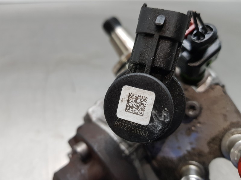 Recambio de bomba inyeccion para land rover evoque dynamic referencia OEM IAM LR073700 G4D39B395AB 0445010772