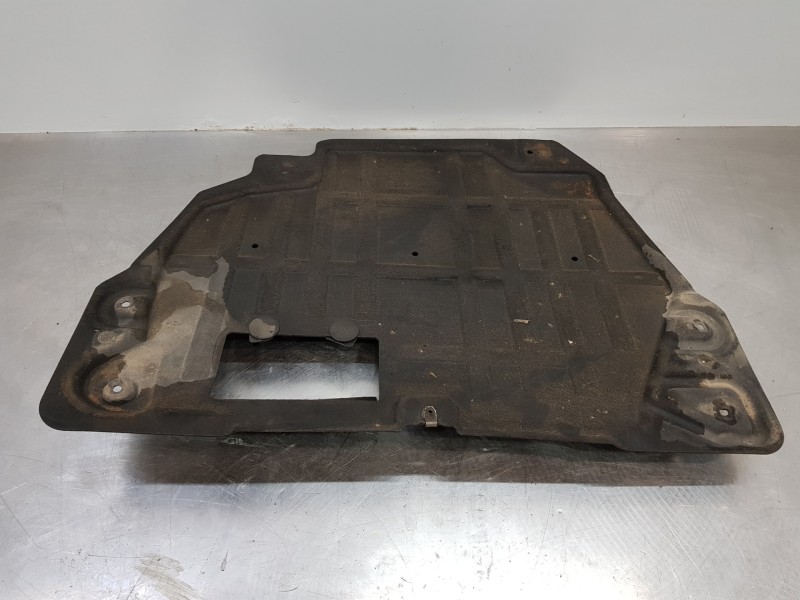 Recambio de cubrecarter para land rover evoque dynamic referencia OEM IAM LR104028 HJ326B629AD 