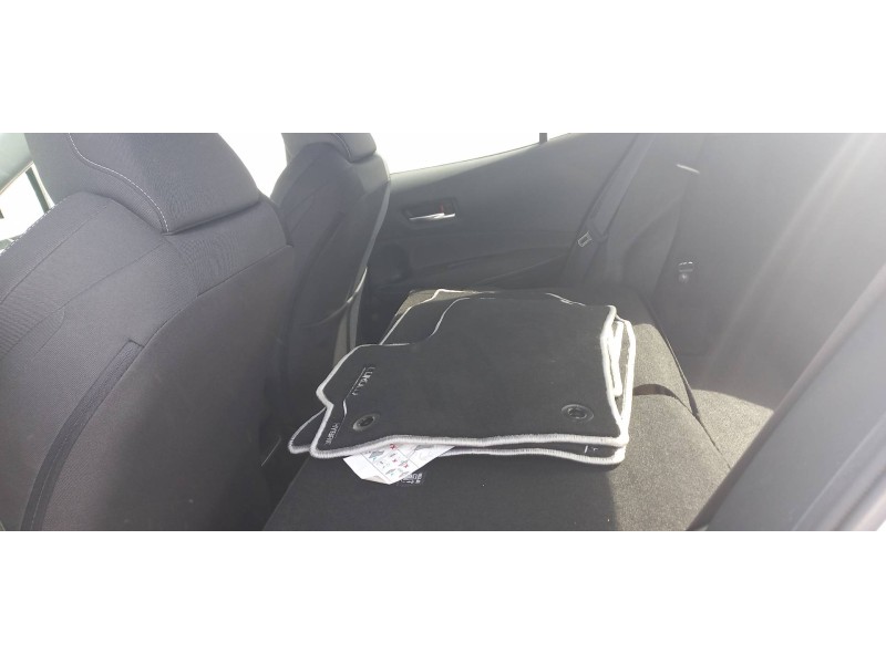 toyota corolla (e21) del año 2019