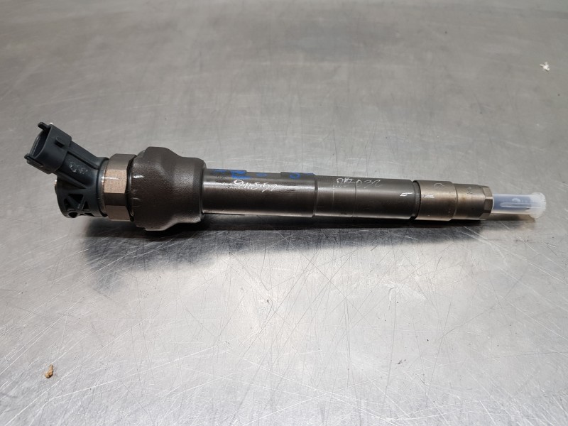 Recambio de inyector para land rover evoque dynamic referencia OEM IAM G4D39K546AA 0445110654 