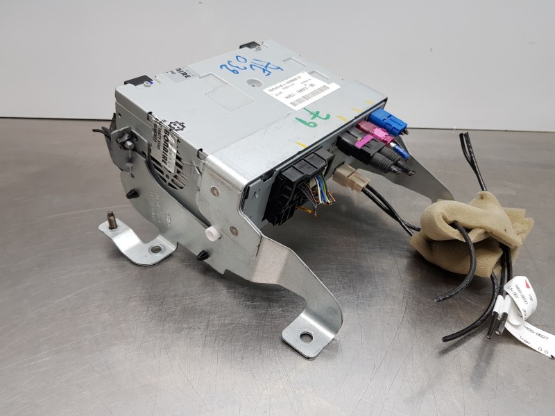 Recambio de sistema audio / radio cd para land rover evoque dynamic referencia OEM IAM LR116705 HX6318K812BG 