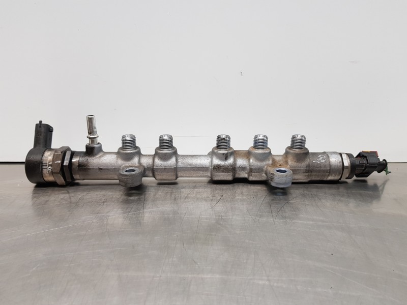 Recambio de rampa inyectora para land rover evoque dynamic referencia OEM IAM LR073706 0281006464 G4D39D280AA