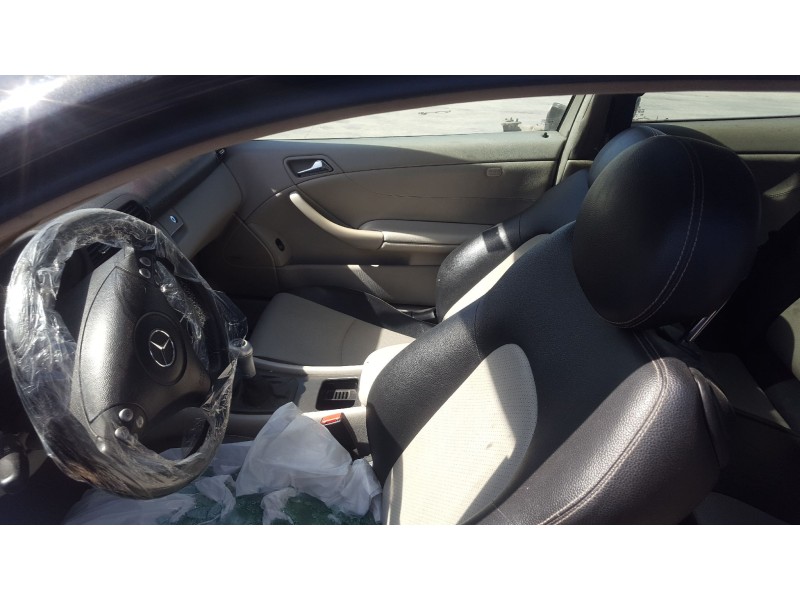 mercedes clase c (w203) sportcoupe del año 2006