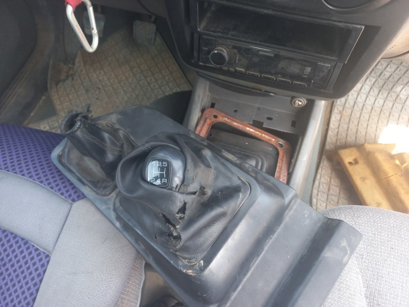 kia sportage del año 2000