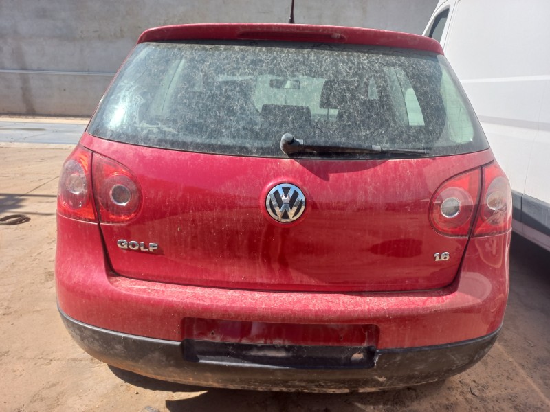 volkswagen golf v berlina (1k1) del año 2006