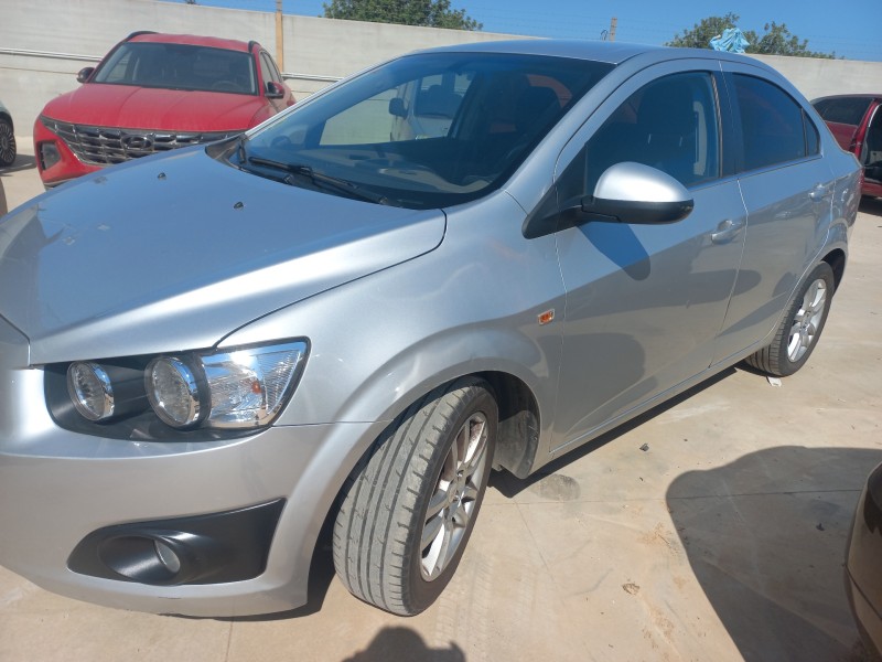 chevrolet aveo sedán del año 2012