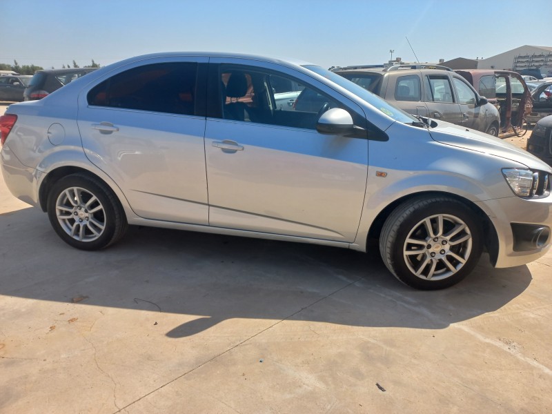 chevrolet aveo sedán del año 2012