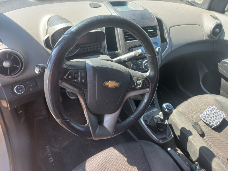 chevrolet aveo sedán del año 2012
