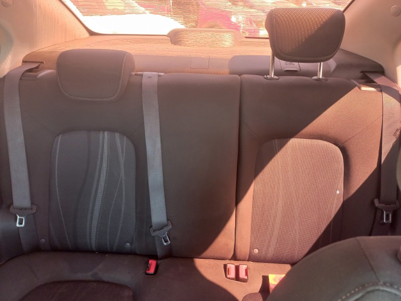 chevrolet aveo sedán del año 2012