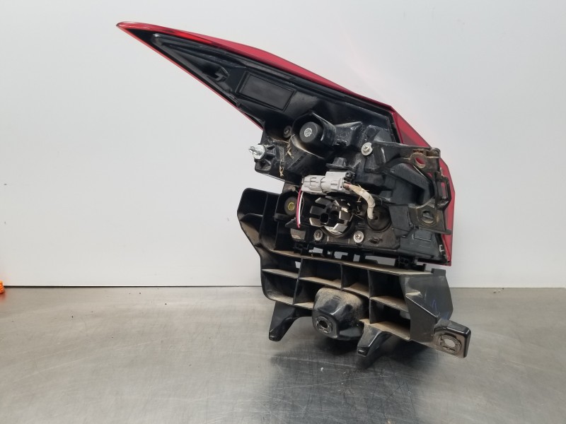 Recambio de piloto trasero derecho para lexus ux (za10) essence referencia OEM IAM 8155176371   Recambio de piloto trasero derecho para lexus ux (za10) essence referencia OEM IAM 8155176371