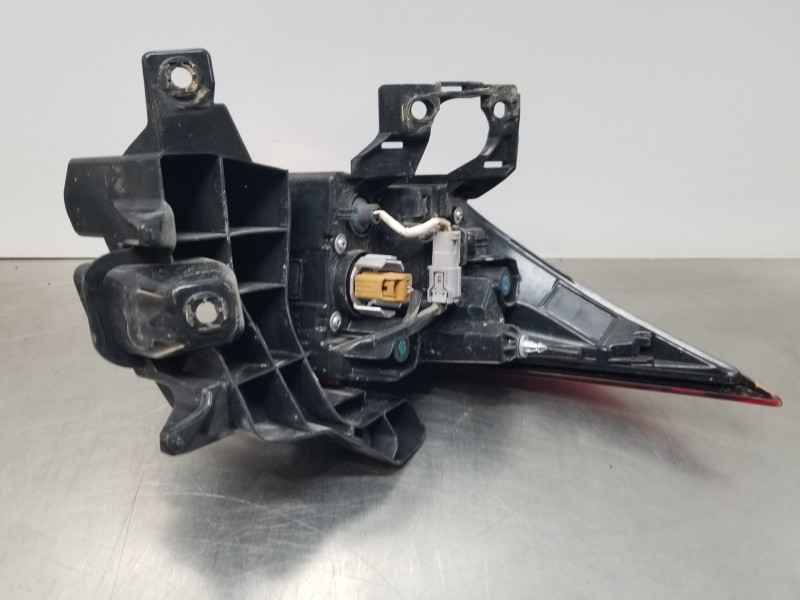 Recambio de piloto trasero izquierdo para lexus ux (za10) essence referencia OEM IAM 8156176371   Recambio de piloto trasero izquierdo para lexus ux (za10) essence referencia OEM IAM 8156176371
