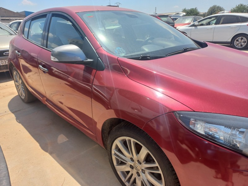 renault megane iii berlina 5 p del año 2013