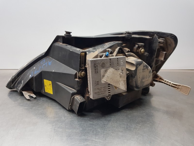 Recambio de faro derecho para ford galaxy (vy) ghia referencia OEM IAM 1203001 1307329068 1M2113100CA