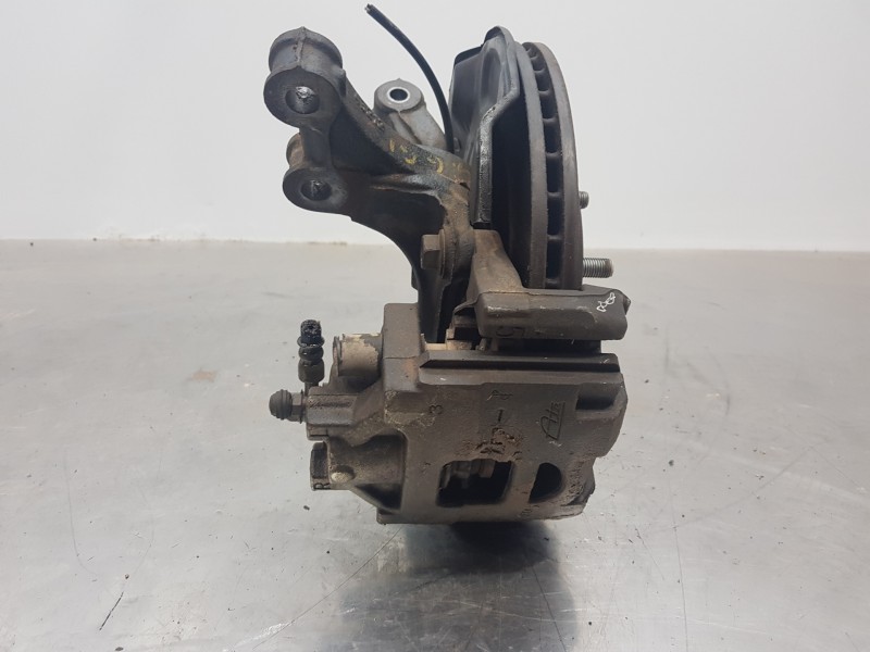 Recambio de mangueta delantera izquierda para toyota yaris hybrid referencia OEM IAM 432120D230  
