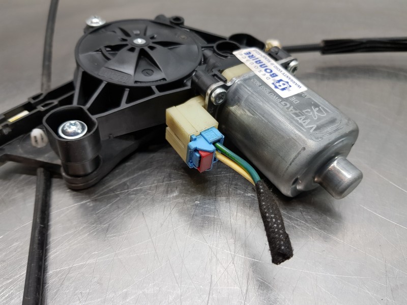 Recambio de elevalunas delantero derecho para audi a4 (b9) quattro referencia OEM IAM 8W0837462 8W0959802 