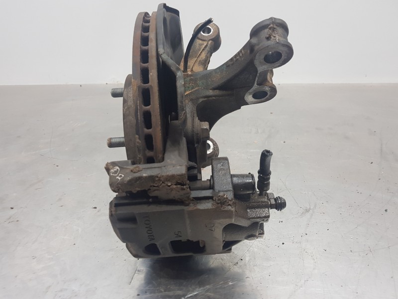 Recambio de mangueta delantera derecha para toyota yaris hybrid referencia OEM IAM 432110D230  