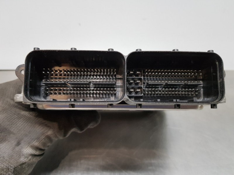 Recambio de centralita motor uce para audi a4 (b9) quattro referencia OEM IAM 04L907309L 0281030258 