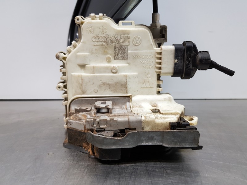 Recambio de cerradura puerta delantera derecha para audi a4 (b9) quattro referencia OEM IAM 8X1837016C  