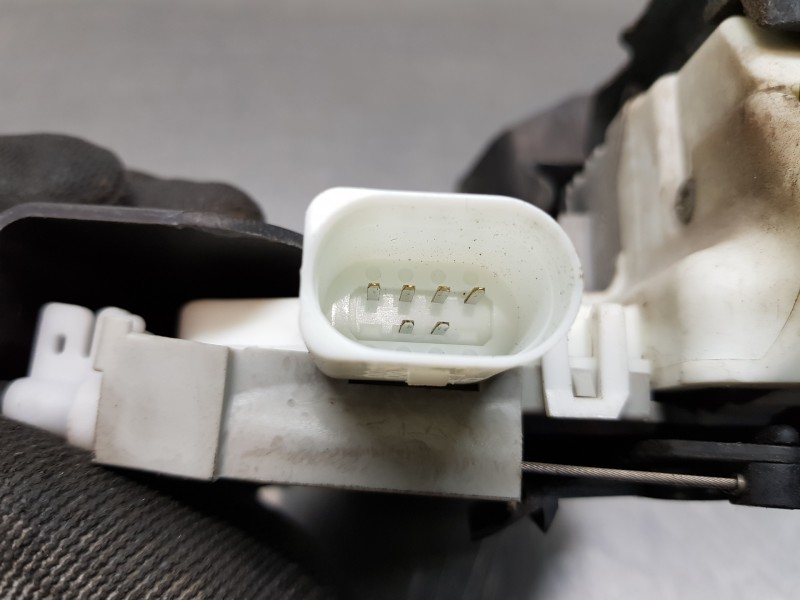 Recambio de cerradura puerta delantera izquierda para audi a4 (b9) quattro referencia OEM IAM 8X1837015C  