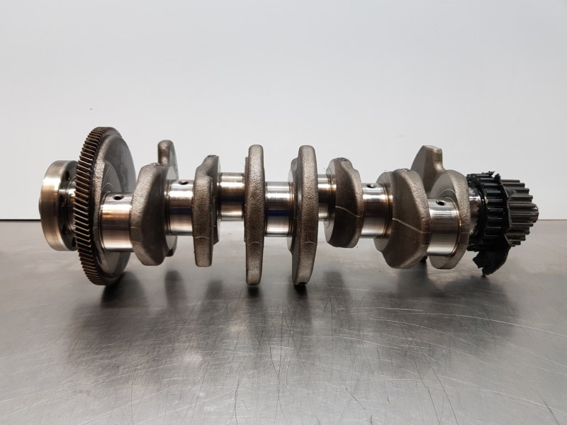 Recambio de cigueñal para audi a4 (b9) quattro referencia OEM IAM 059105019BD 04L105263C 04LDEV160