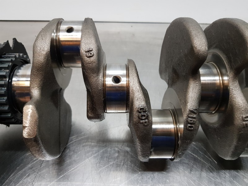 Recambio de cigueñal para audi a4 (b9) quattro referencia OEM IAM 059105019BD 04L105263C 04LDEV160