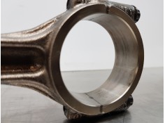 Recambio de biela para audi a4 (b9) quattro referencia OEM IAM 04L105401A 4L107065R001  2