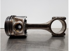 Recambio de biela para audi a4 (b9) quattro referencia OEM IAM 04L105401A 4L107065R001 