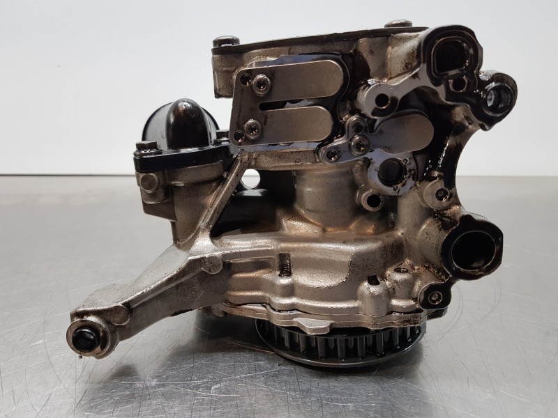 Recambio de bomba aceite para audi a4 (b9) quattro referencia OEM IAM 04L145208AA 04L115263B 