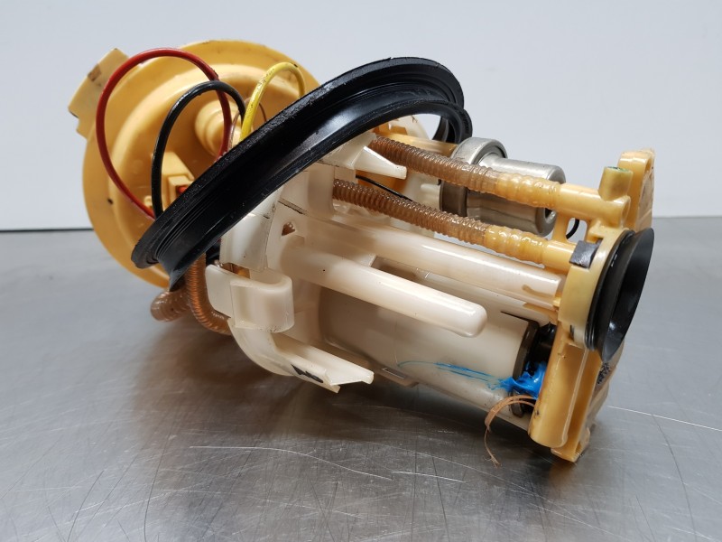 Recambio de aforador para audi a4 (b9) quattro referencia OEM IAM 8W0919088H  