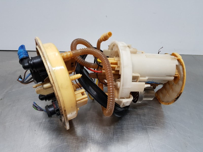 Recambio de aforador para audi a4 (b9) quattro referencia OEM IAM 8W0919088H  