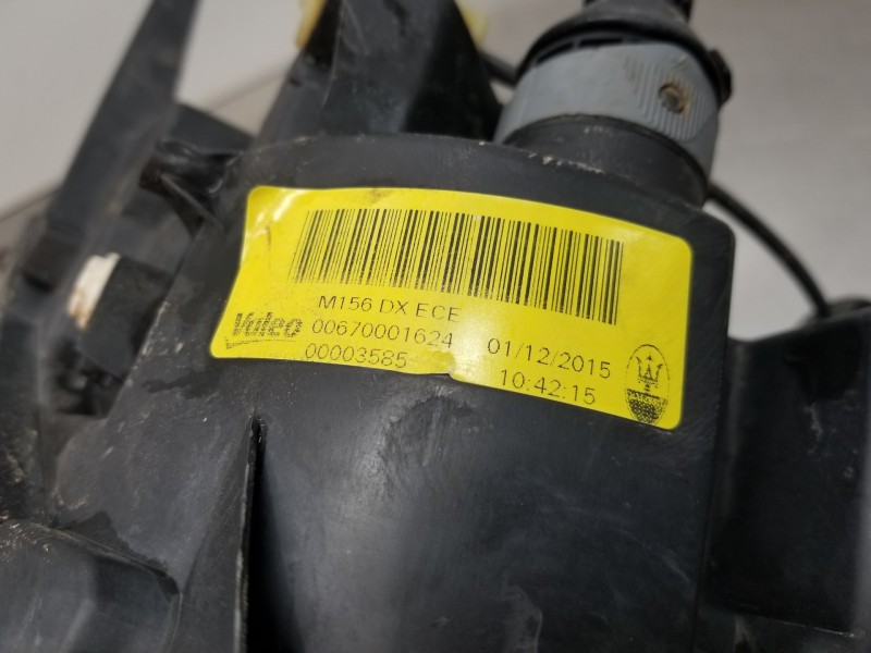 Recambio de faro derecho para maserati quattroporte granlusso referencia OEM IAM 00670001624 L90028085 90036242